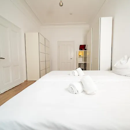 White 60 Qm - Zentral - Balkon - Messe Дюссельдорф