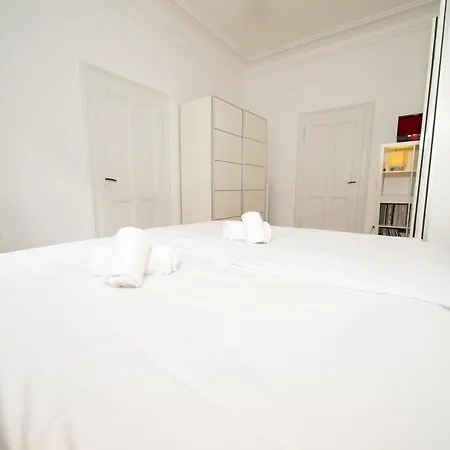 Daire White 60 Qm - Zentral - Balkon - Messe