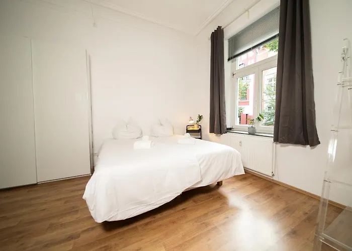 Apartment White 60 Qm - Zentral - Balkon - Messe